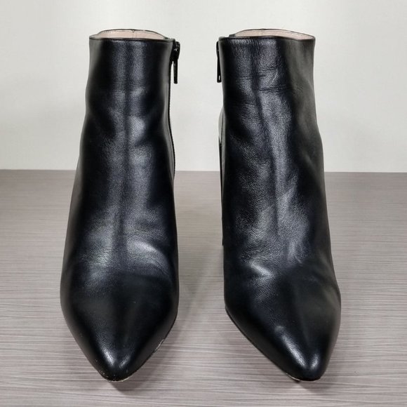 Stuart Weitzman Pure Pointy Toe Bootie, Black Leather, Womens Size 5 - Picture 2 of 13